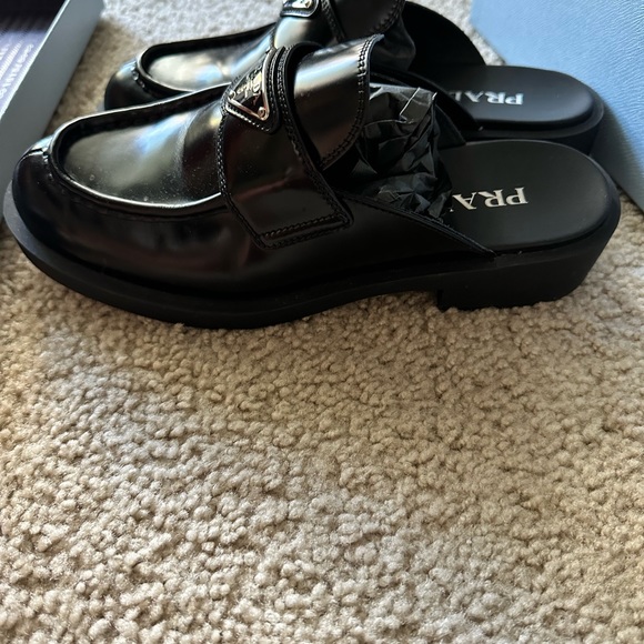 Prada blushed leather mules - Picture 6 of 10